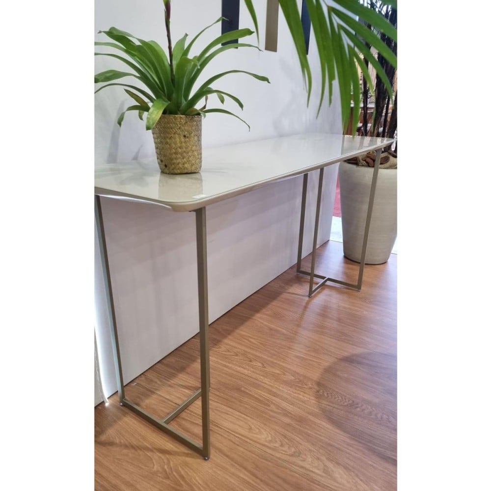 Aparador Gaeta Tampo com Vidro Base Aço Carbono Pintura Eletrostática