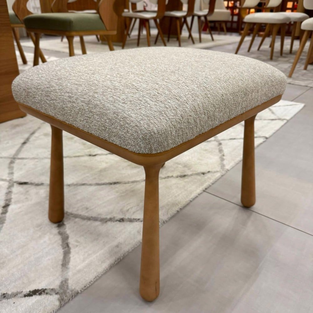 Banco Puff Carlla Assento Estofado Base em Laminado Melamínico