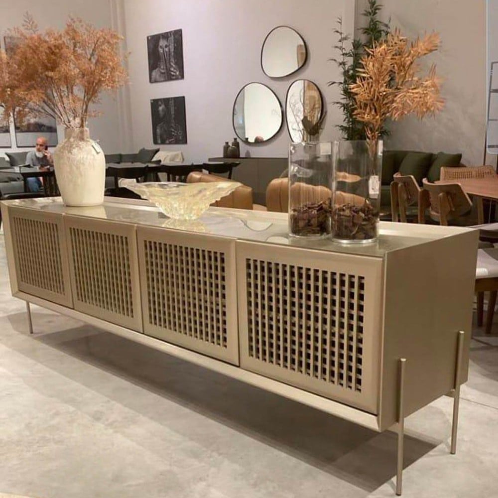 Buffet Jasper com Portas Gaveta Interna Madeira de Manejo Base Aço Carbono Design by Alan Mantovani