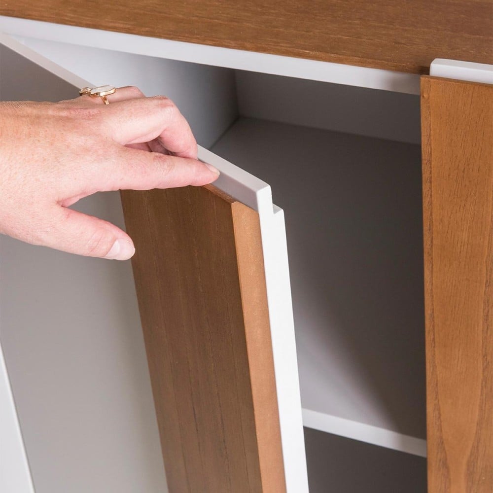 Buffet Ouranos Laqueado 2 Portas com Puxadores e Detalhes Laminados com Prateleira Interna
