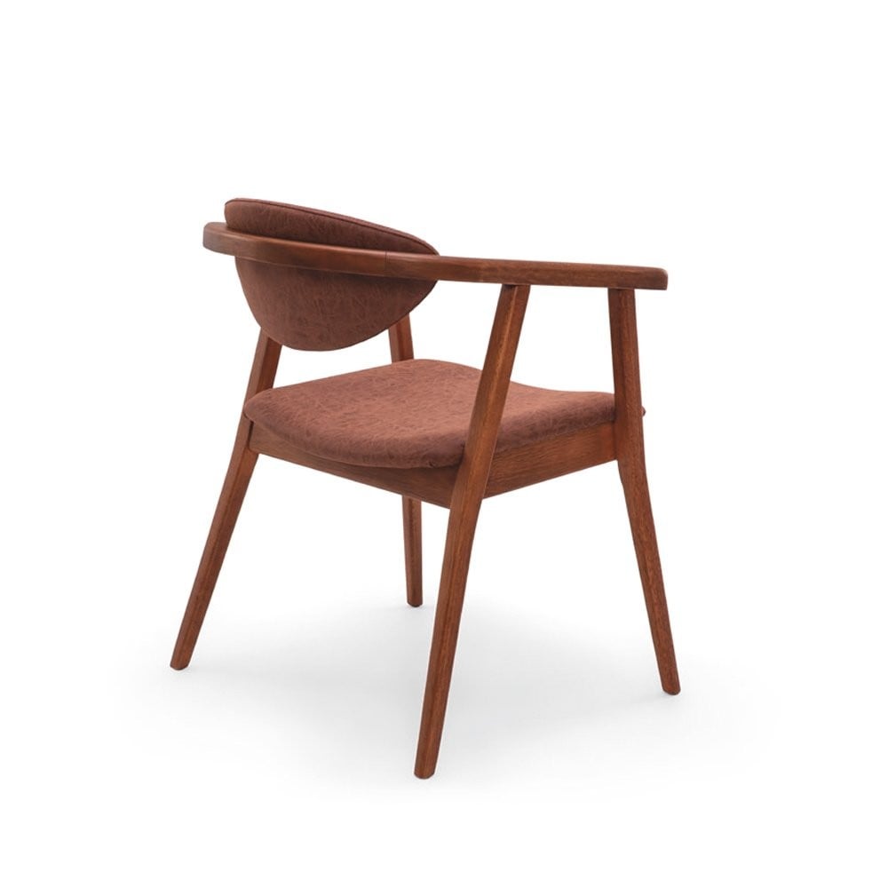 Cadeira Inari Estofada Estrutura Madeira Eucalipto Design Exclusivo Acabamento Premium