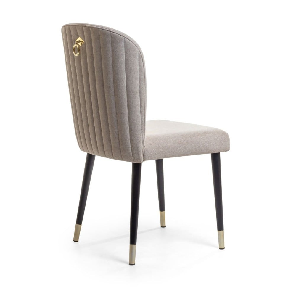 Cadeira Marina Estofada Encosto com Argola Detalhe Gomado Pés Madeira com Ponteiras em Metal Estrutura Madeira Liptus Design Sustentável