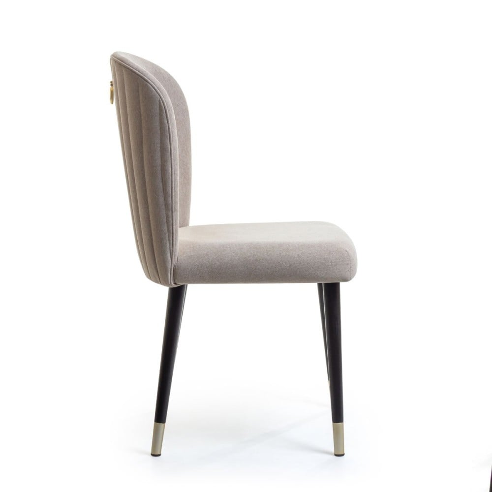 Cadeira Marina Estofada Encosto com Argola Detalhe Gomado Pés Madeira com Ponteiras em Metal Estrutura Madeira Liptus Design Sustentável
