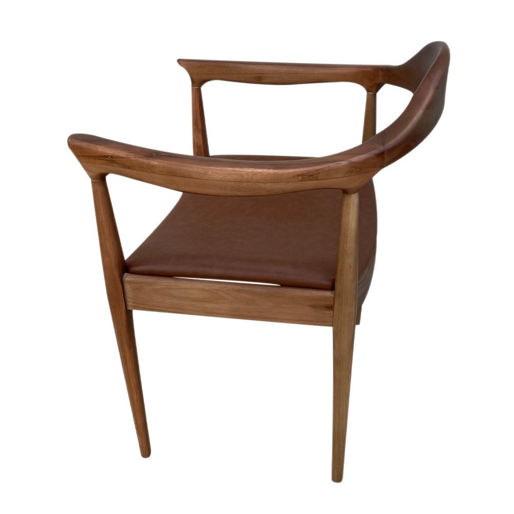 Cadeira The Chair Couro Legitimo designer Hans Wegner