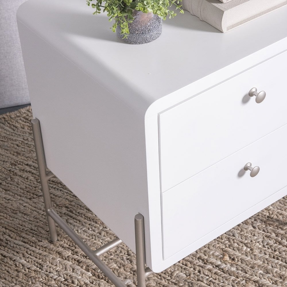 Mesa de Cabeceira Taynne 2 Gavetas Pintura Laca Fosca Base Aço Carbono Pintura Metalizada