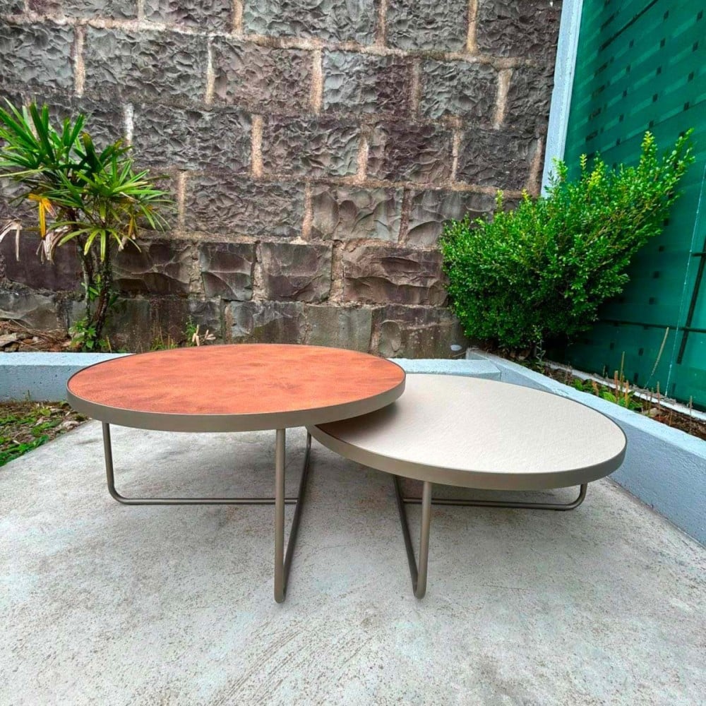 Mesa de Centro Eloá Redonda Tampo com Aro Metálico Base Aço Carbono com Pintura Epóxi