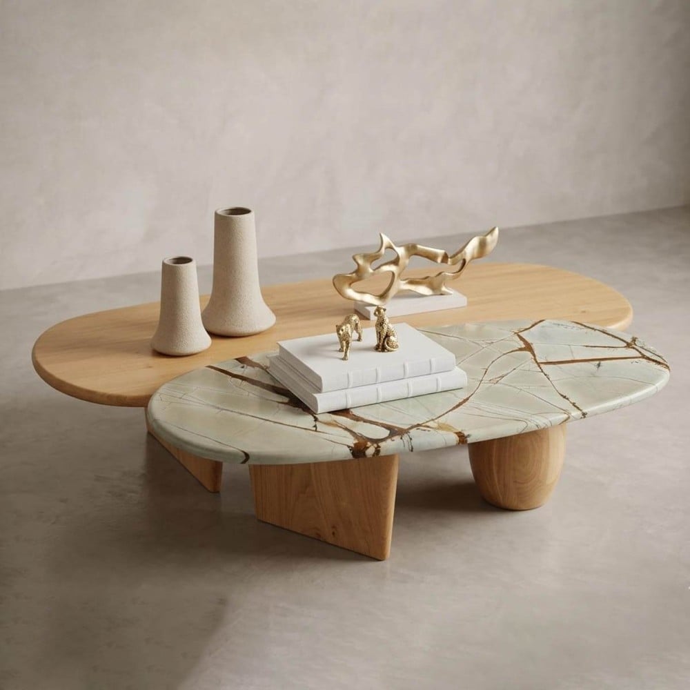 Mesa de Centro Meriva Pietre Tampo Orgânico em Mármore e Bases Assimétricas Madeira Maciça Design by Studio Traço