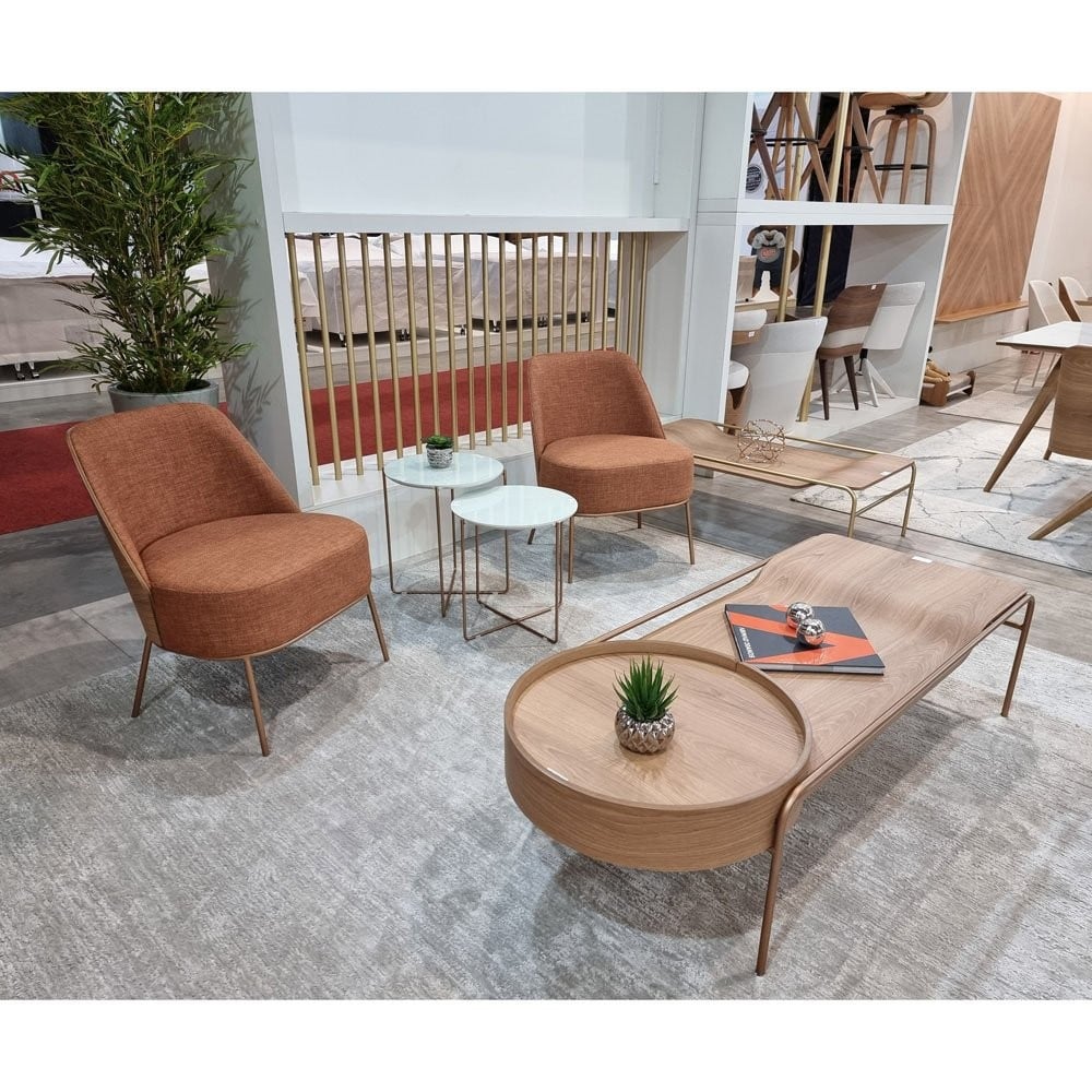 Mesa de Centro Nami Retangular Detalhe Design Redondo Tampo com Laminado Melamínico Base em Aço Carbono