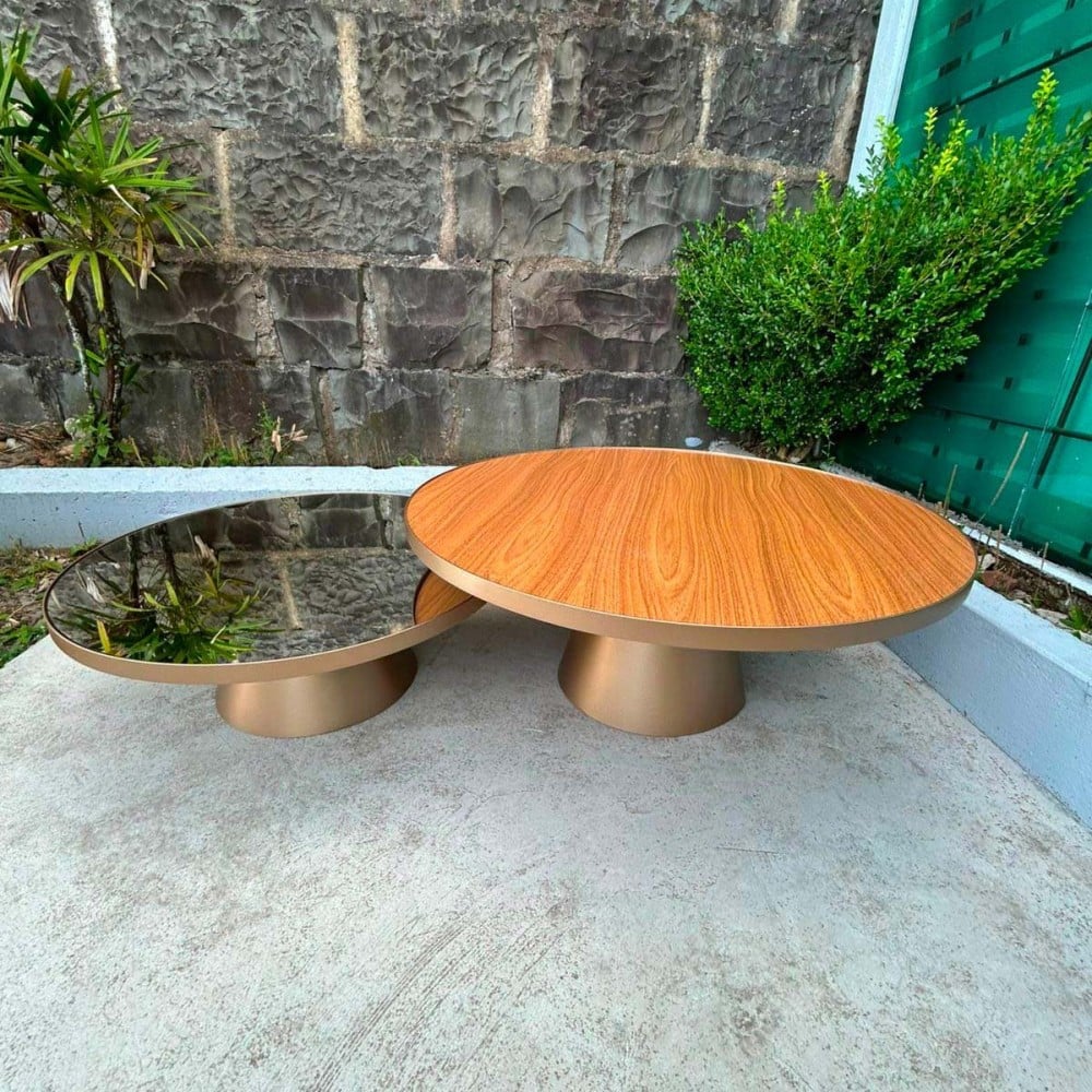 Mesa de Centro Nix Tampo Redondo Espelhado com Aro Metálico e Base Cônica em Aço Carbono com Pintura Epóxi