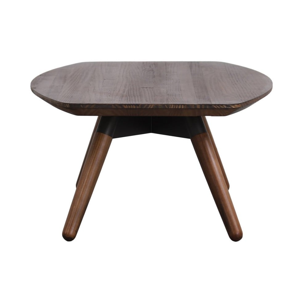 Mesa de Centro Ondra em Madeira de Reflorestamento com Tampo Orgânico e Pés Inclinados Designer by Pedro Mendes