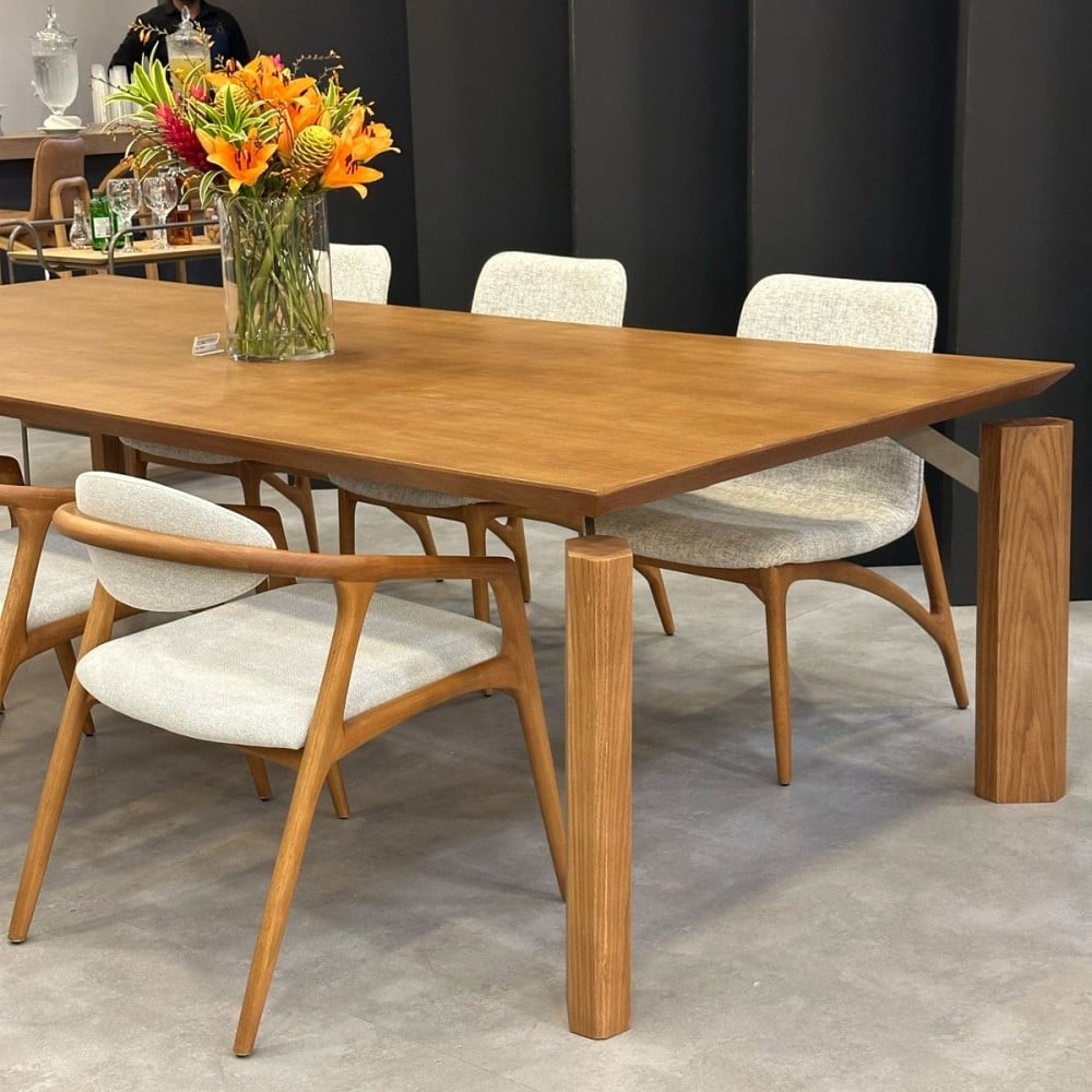 Mesa de Jantar Neo Retangular Base Madeira de Manejo Design by Traço Design
