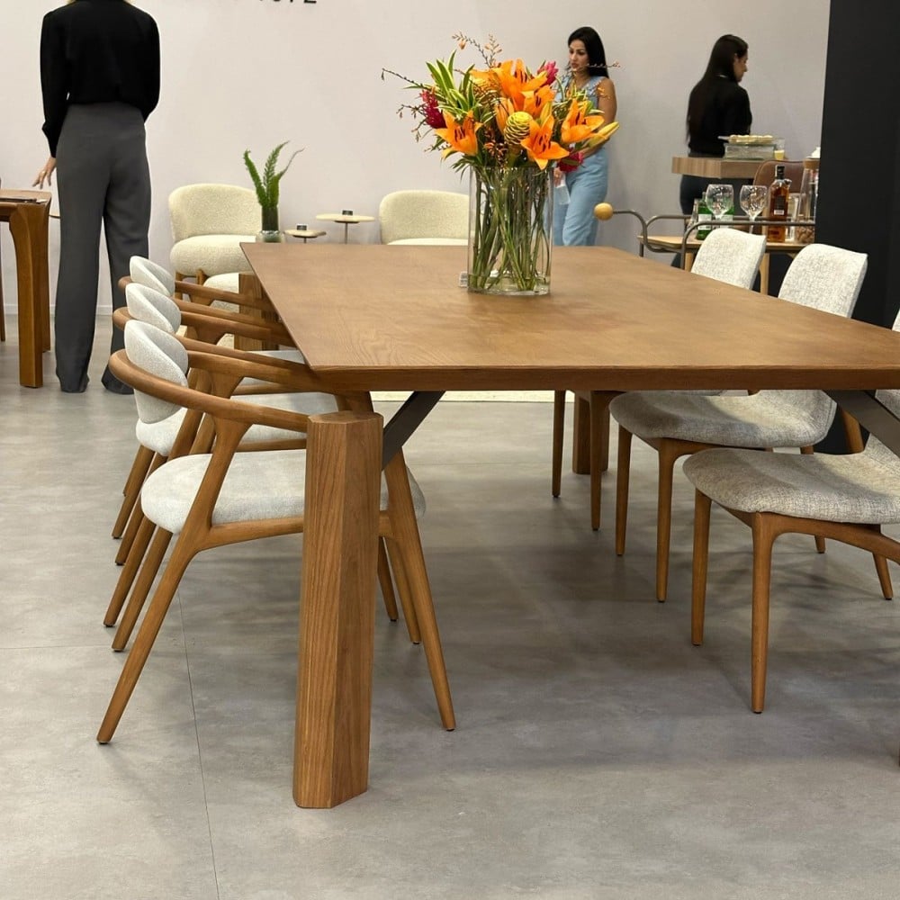 Mesa de Jantar Neo Retangular Base Madeira de Manejo Design by Traço Design