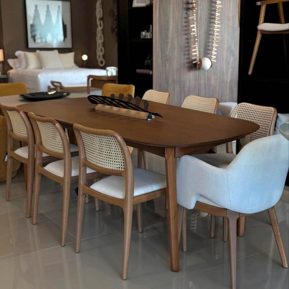 Mesa de Jantar Potyra Design Orgânico Tampo Lâmina Cinamomo Base Madeira Maciça Tingida