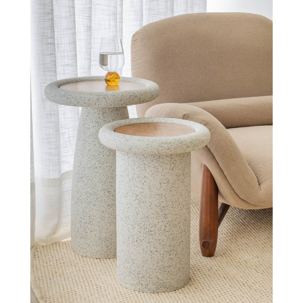 Mesa Lateral Tabylla Redonda Tampo Lâmina de Madeira Estrutura com Textura Granilite Design by Intervém
