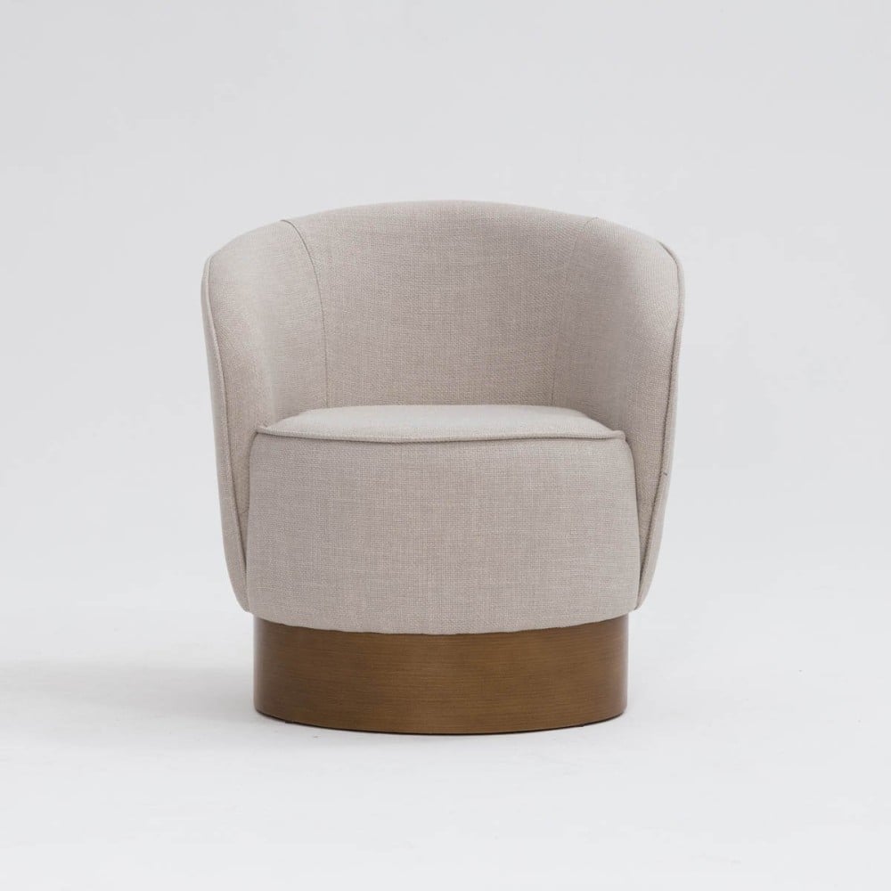 Poltrona Berynne Estofada Base Aro Madeira Design Sustentável