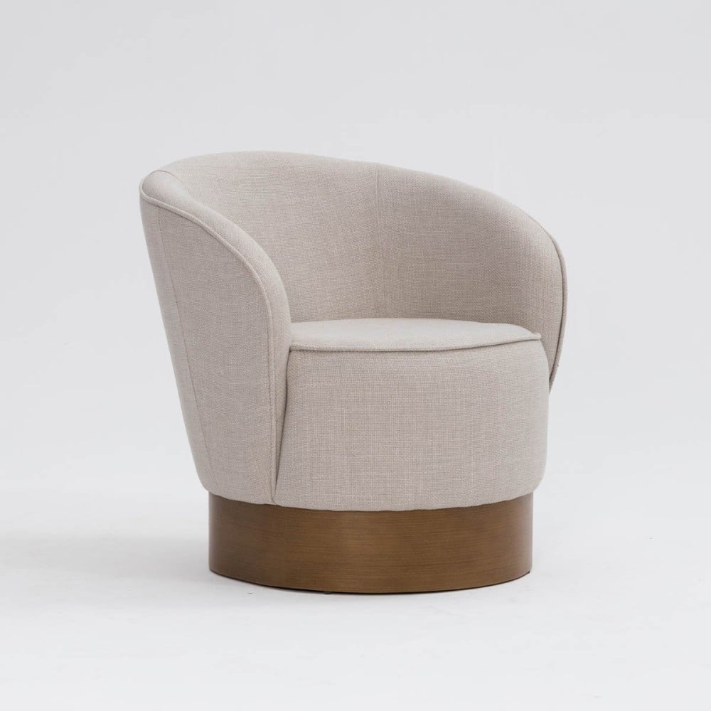 Poltrona Berynne Estofada Base Aro Madeira Design Sustentável