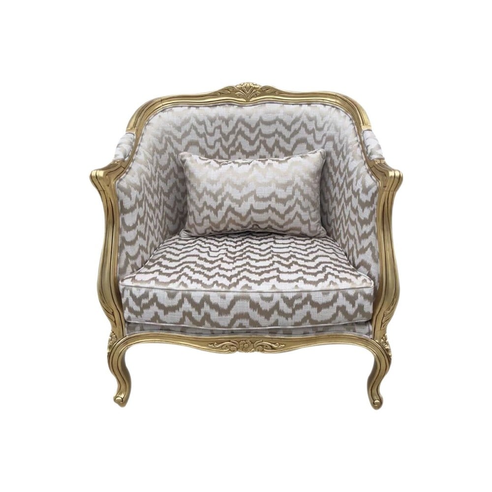 Poltrona Delphine Pés Luís XV Entalhada Madeira Maciça Design Artesanal de Luxo