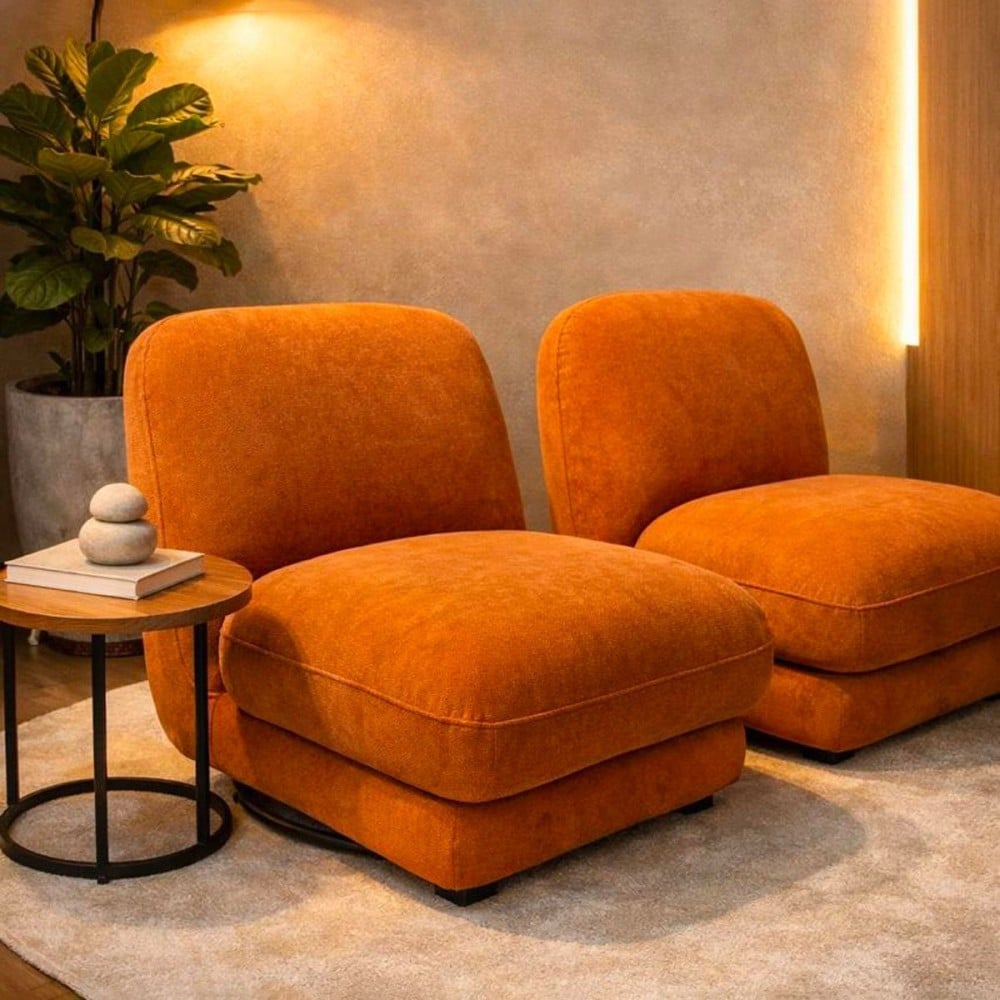 Poltrona Giratória Massya Estofada Estrutura Revestida Base em Aço Design by Hakin Hazin