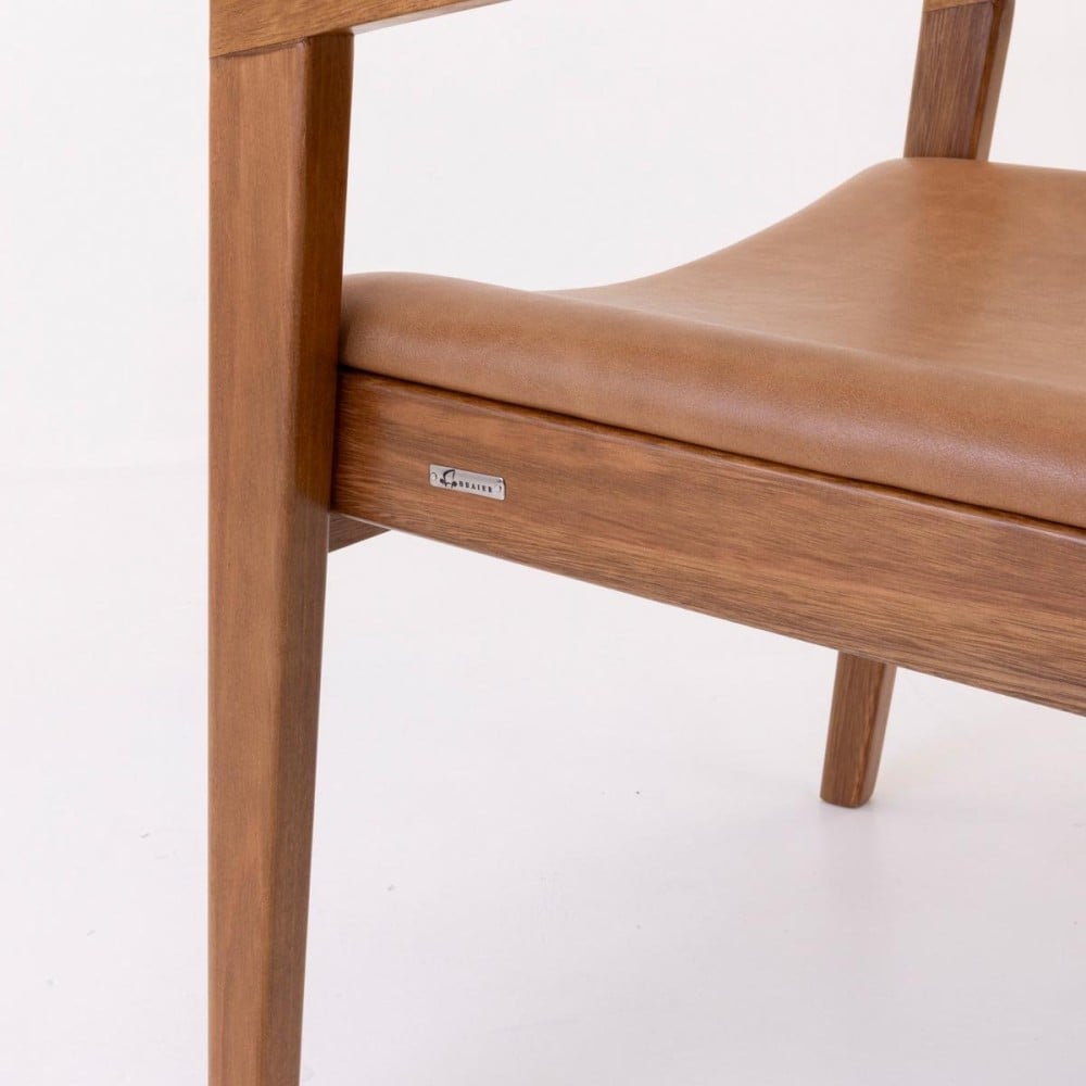 Poltrona Inanna Estofada Estrutura Madeira Eucalipto Design Exclusivo Acabamento Premium