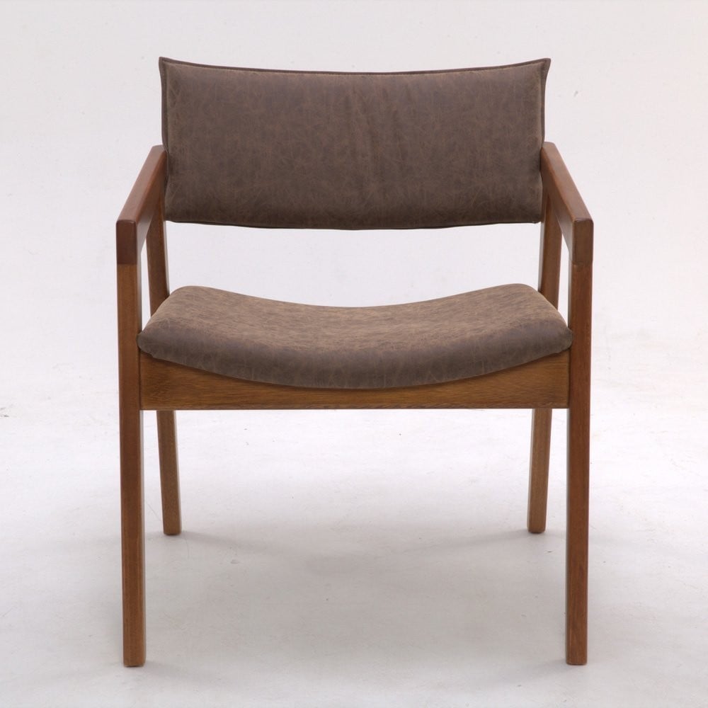 Poltrona Inanna Estofada Estrutura Madeira Eucalipto Design Exclusivo Acabamento Premium