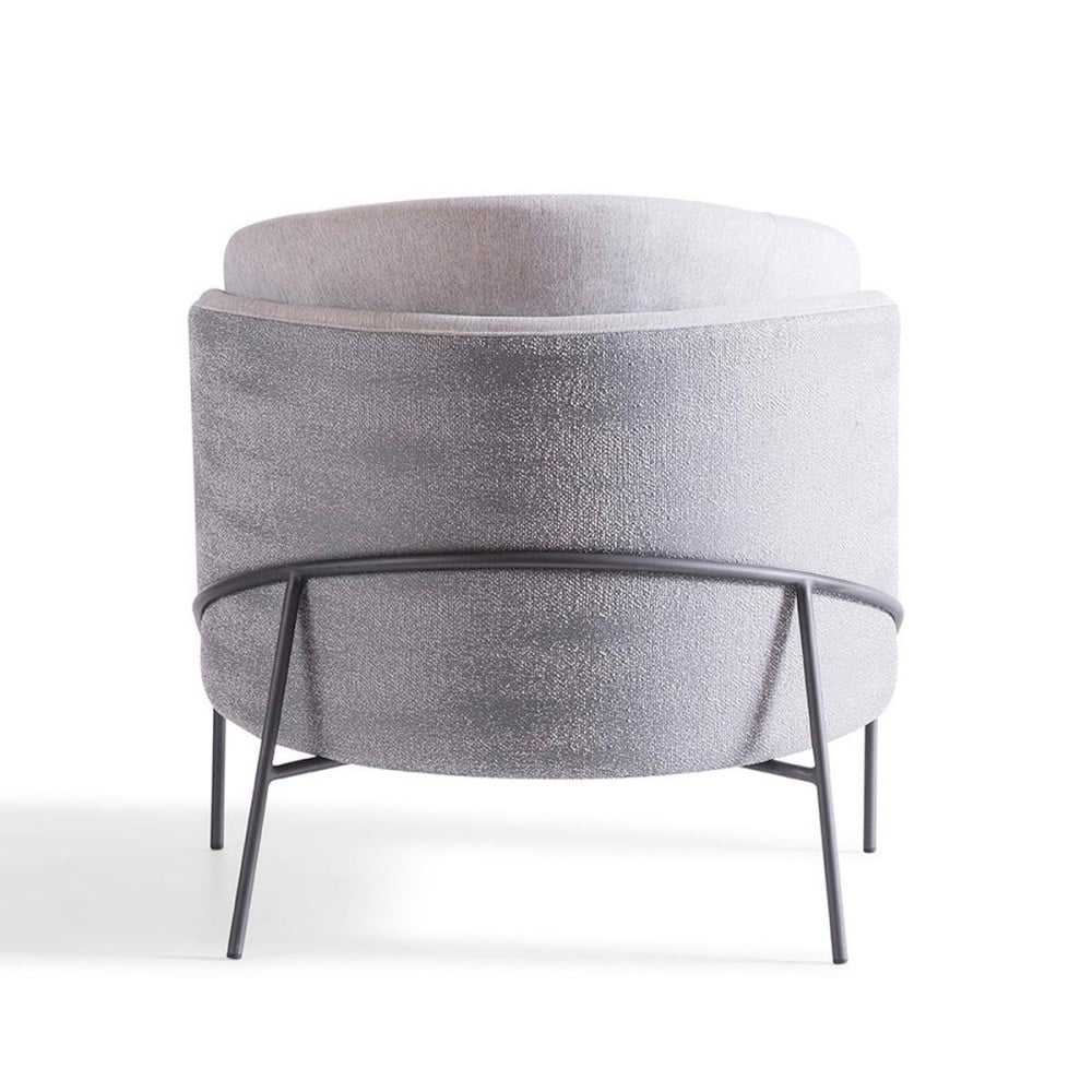 Poltrona Lanise Estofada Multilaminada Base Aço Carbono Pintura Metalizada