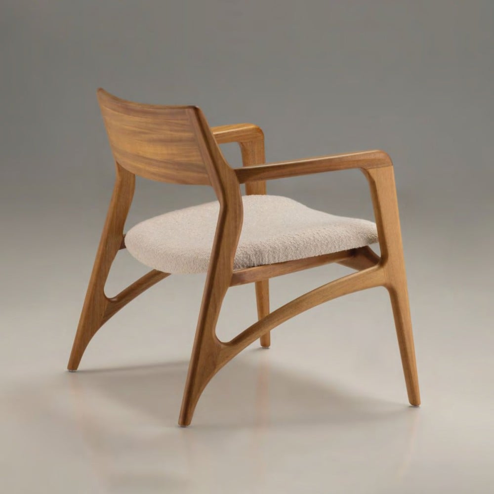 Poltrona Raizen Assento Estofado Encosto e Estrutura Madeira Maciça Jequitibá Design Exclusivo by Juliano Schimidt