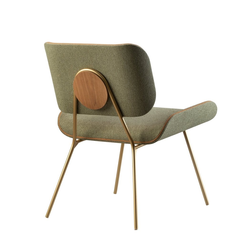 Poltrona Samya Estofada Encosto com Detalhe Laminado Base em Aço Carbono