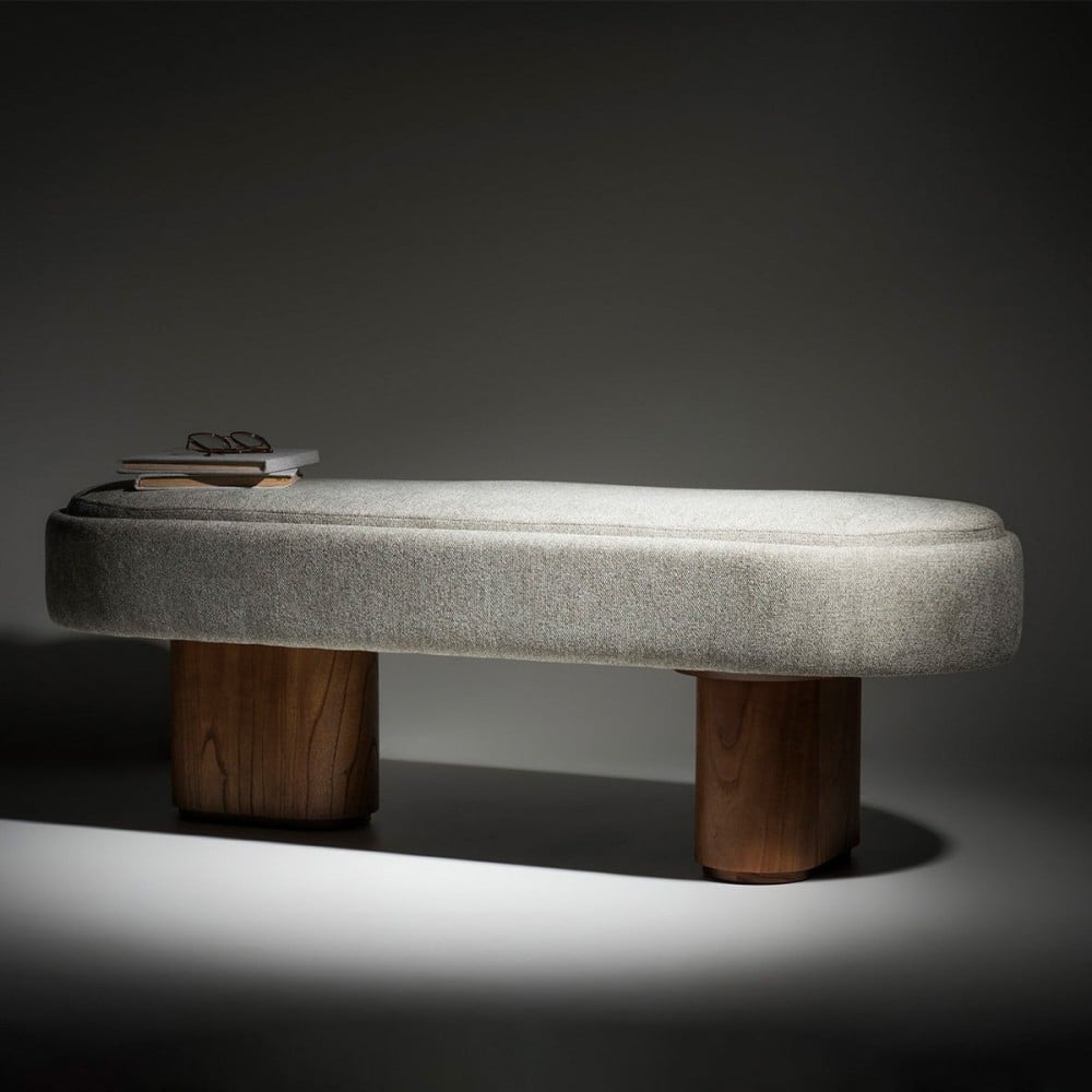 Recamier Kennon Design Oblongo Assento Estofado Base Dupla em Lâmina de Madeira