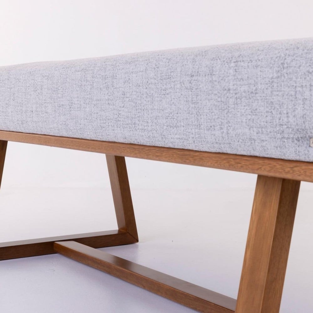 Recamier Lois Estofado Estrutura Madeira Eucalipto Design Exclusivo Acabamento Premium