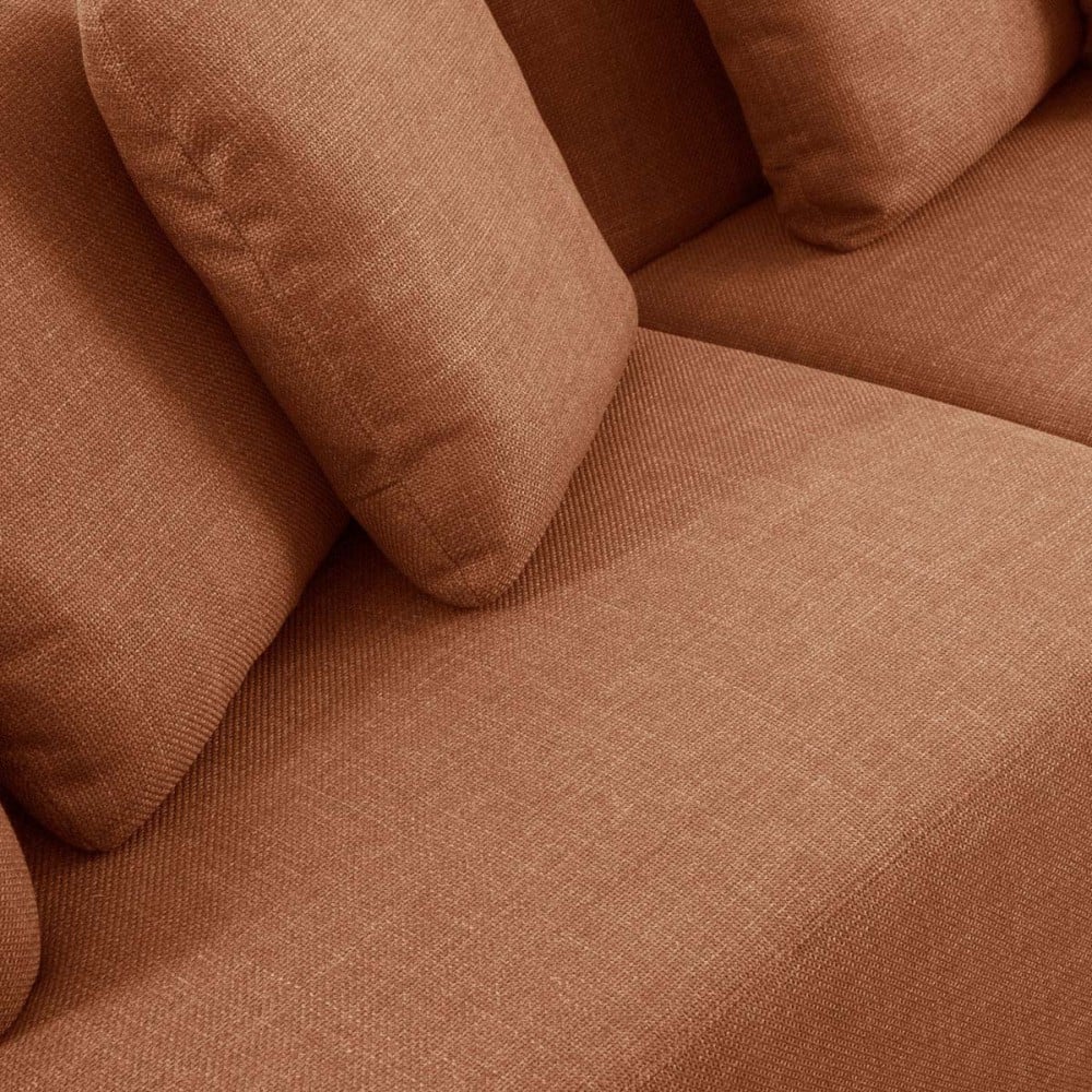 Sofá com Chaise Chantel 3 Módulos Estofado Estrutura Madeira de Lei Eucalipto Pés em Madeira