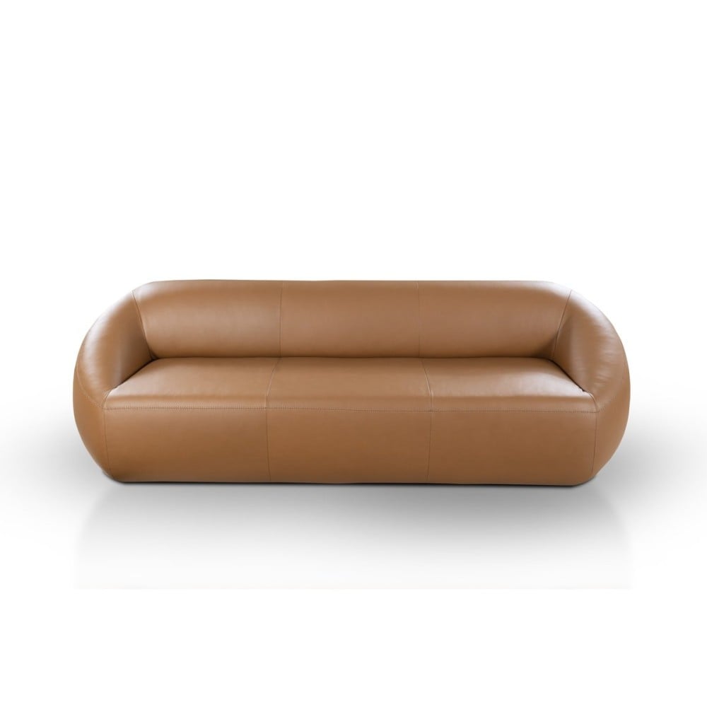 Sofá Livana 3 Lugares em Couro Legítimo com Detalhes em Pespontos e Encosto com Braços Integrados Design by Lattoog