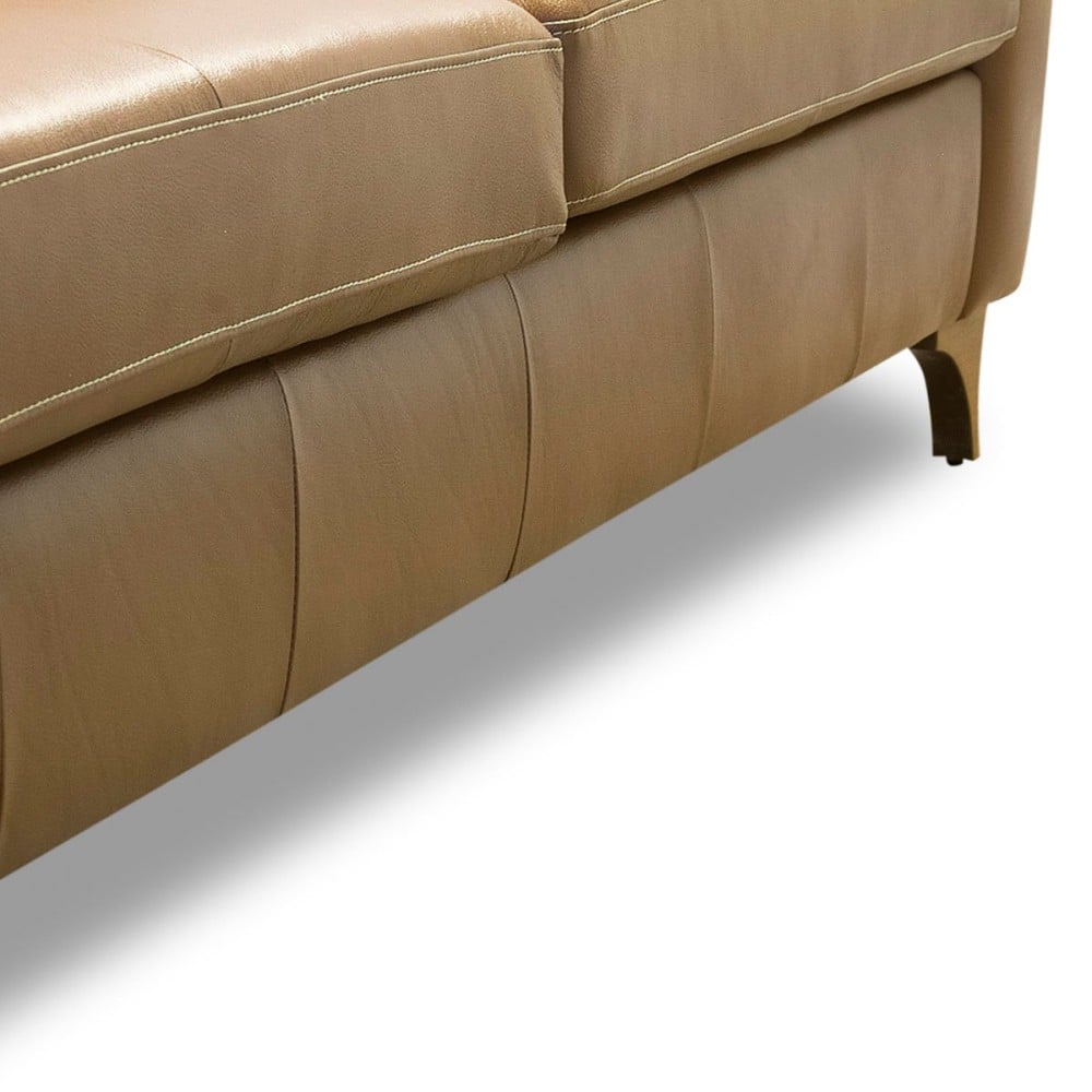 Sofá Nevin Couro Natural Estrutura Madeira de Lei Eucalipto Pés em Madeira Design Artesanal