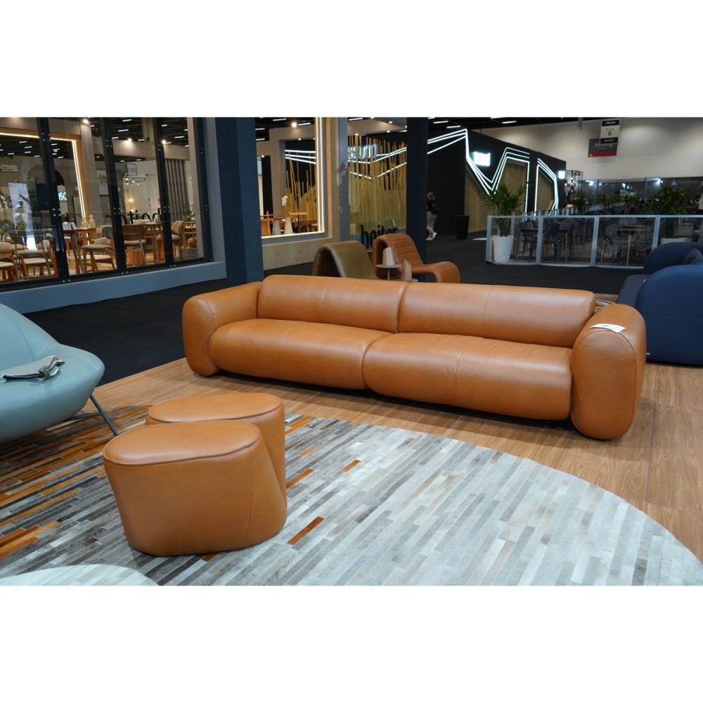Sofá Ondine 2 Módulos em Couro Legítimo com Design Orgânico e Costuras Decorativas