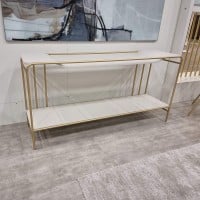 Aparador Kaori Tampo com Laminado Melamínico Estrutura em Aço Carbono