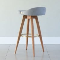 Banqueta Bertha Composê Estofada Pés Madeira com Ponteiras em Metal Estrutura Madeira Liptus Design Sustentável