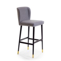 Banqueta Marina Encosto com Argola Detalhe Gomado Pés Madeira com Ponteiras em Metal Estrutura Madeira Liptus Design Sustentável