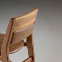 Banqueta Raizen Assento Estofado Encosto Madeira com Detalhe Estofado e Estrutura Madeira Maciça Jequitibá Design by Juliano Schimidt