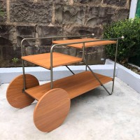 Carrinho Bar Marenza Tampos em Madeira Pintada Estrutura Tubular em Aço Carbono e Rodas Decorativas