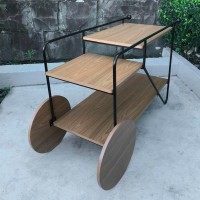 Carrinho Bar Marenza Tampos em Madeira Pintada Estrutura Tubular em Aço Carbono e Rodas Decorativas