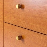Buffet Janyus com Tampo Bandeja Portas e Gavetas Estrutura Madeira Eucalipto