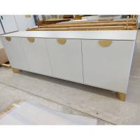 Buffet Khepri 4 Portas Estrutura e Detalhes em Laca Metalizado Design by Ampezzan e Maciel Arquitetos