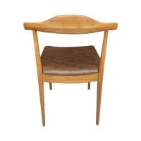 Cadeira Elbow Cor Mel Madeira Design by Hans Wegner
