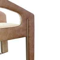 Cadeira Ergôn Composê Encosto Curvo Estrutura em Multilaminado Pés em Metal