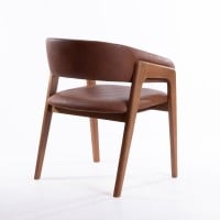 Cadeira Georgia Estofada Estrutura Madeira Liptus Design Sustentável