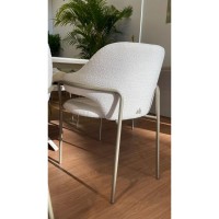 Cadeira Livinia Estofada Estrutura Aço Carbono Pintura Eletrostática Design Moderno