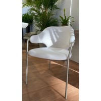 Cadeira Livinia Estofada Estrutura Aço Carbono Pintura Eletrostática Design Moderno