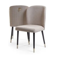 Cadeira Marina Estofada Encosto com Argola Detalhe Gomado Pés Madeira com Ponteiras em Metal Estrutura Madeira Liptus Design Sustentável
