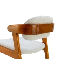 Cadeira Nature Estofada Encosto Curvo Estrutura em Madeira Eucalipto com Detalhes em Tiras de Couro Design by Dirce Ayco
