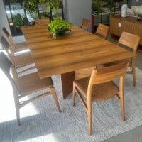 Cadeira Raizen Assento Estofado Encosto e Estrutura Madeira Maciça Jequitibá Design Premiado by Juliano Schimidt