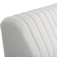 Cama Lecce Estofada Detalhes em Gomado Vertical